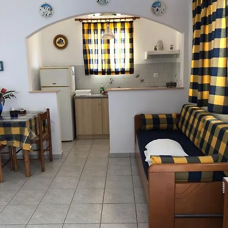 Marina 3 Agios Ioannis (Tinos)